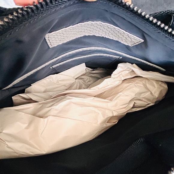 ✨ Ampersand As Apostrophe Backpack-Tote – Python Embossed – UNISEX – NEW ✨ - Picture 4 of 4